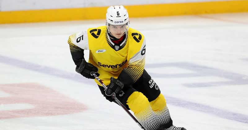 На счету Иванцова 5 (2+3) очков в 14 матчах нынешнего сезона. Фото:hcseverstal.ru